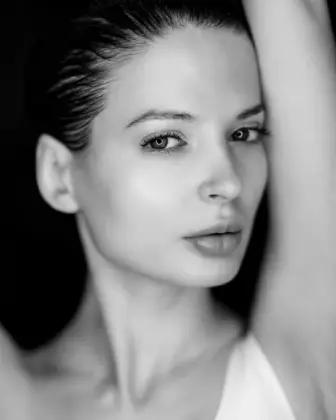 Model – Olesya Logan – Frankfurt am Main – Frankfurt am Main – Sedcard Bild 5